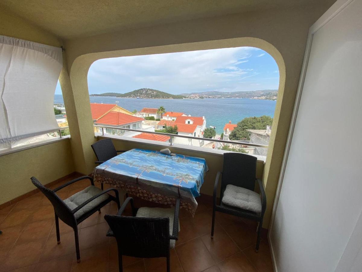 Apartments Viktor Rogoznica  Buitenkant foto