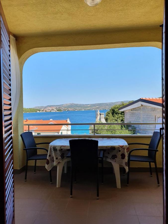 Apartments Viktor Rogoznica  Buitenkant foto
