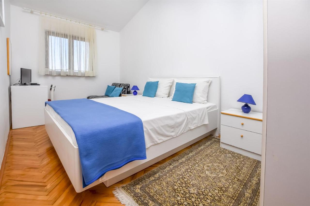 Apartments Viktor Rogoznica  Buitenkant foto