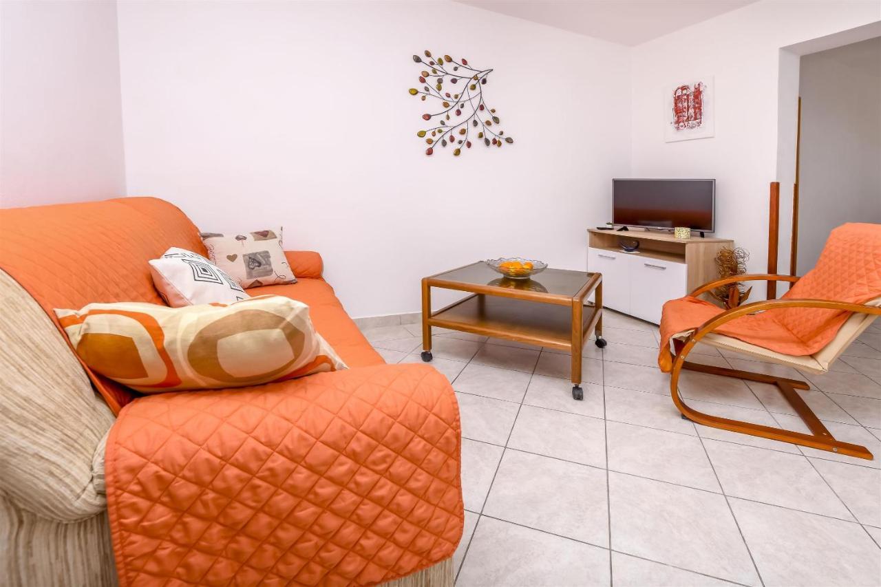 Apartments Viktor Rogoznica  Buitenkant foto