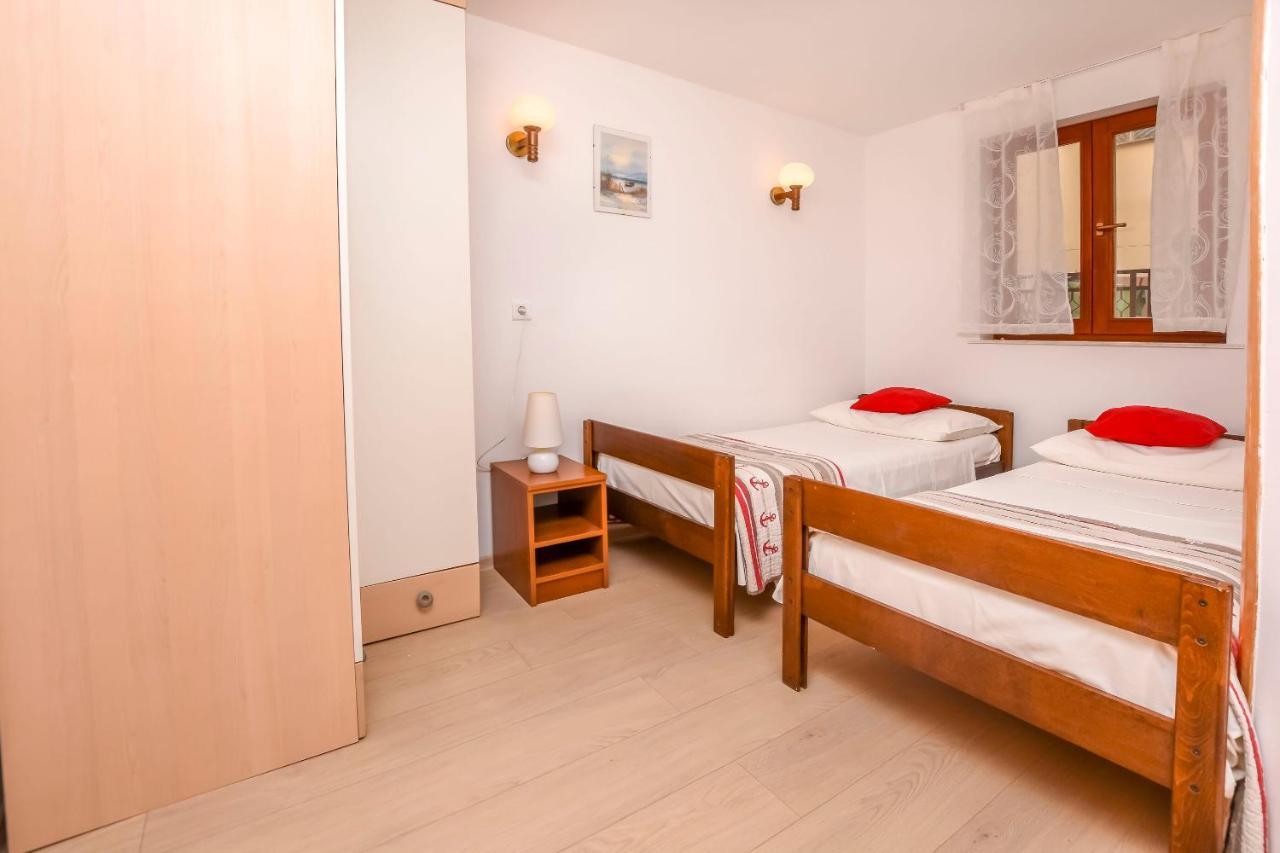 Apartments Viktor Rogoznica  Buitenkant foto