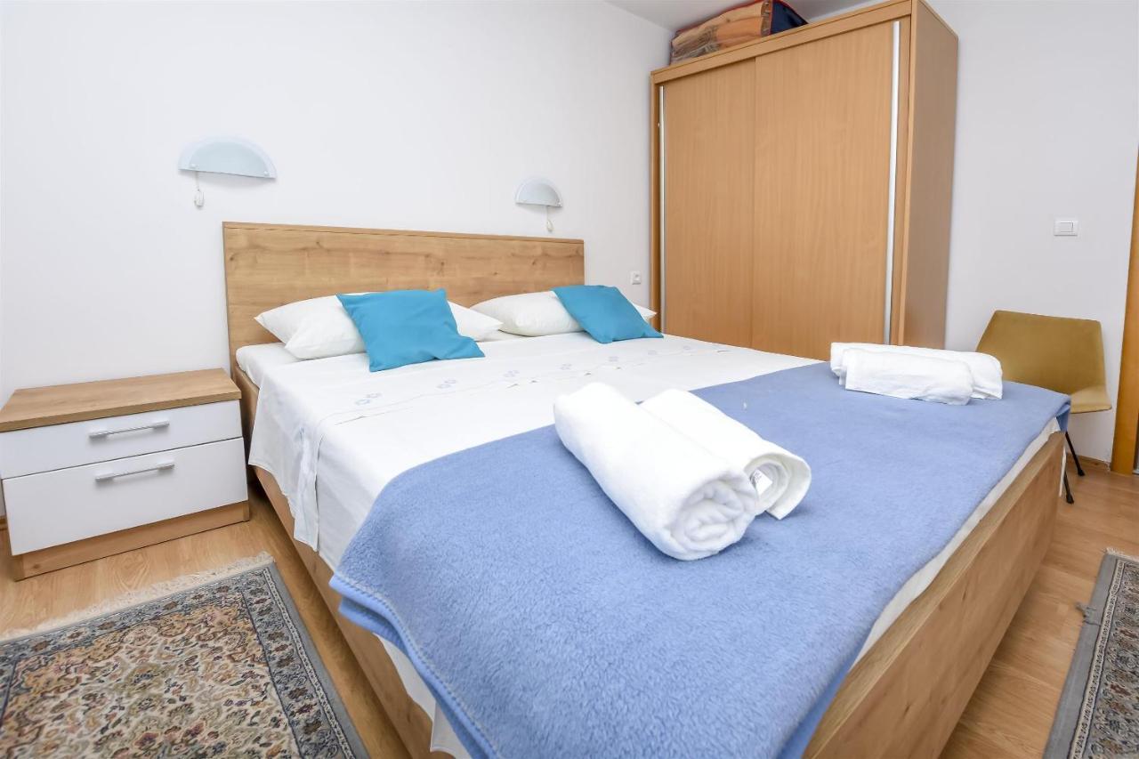 Apartments Viktor Rogoznica  Buitenkant foto