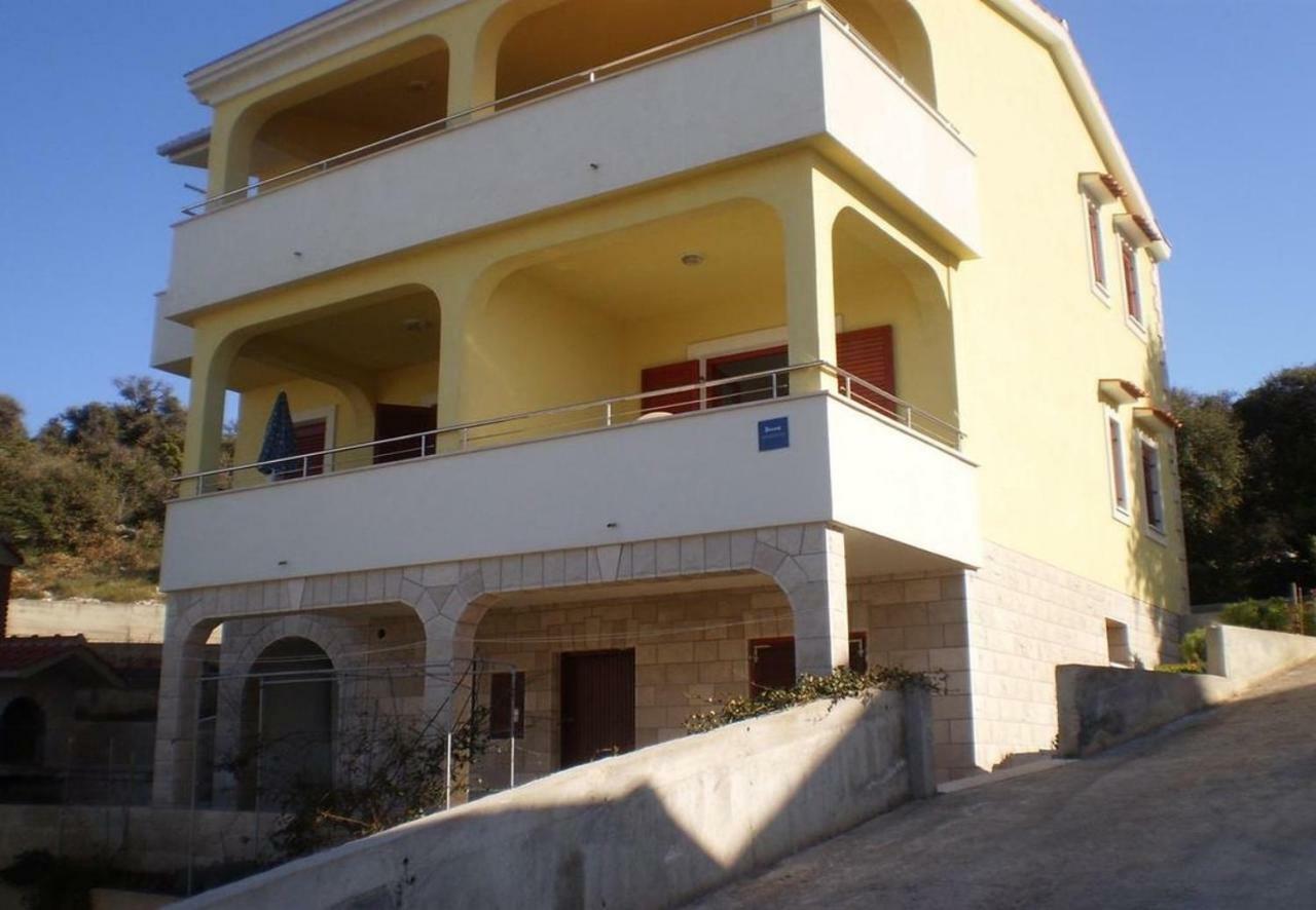 Apartments Viktor Rogoznica  Buitenkant foto